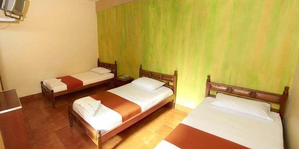 Mar Hotel Кукута Экстерьер фото