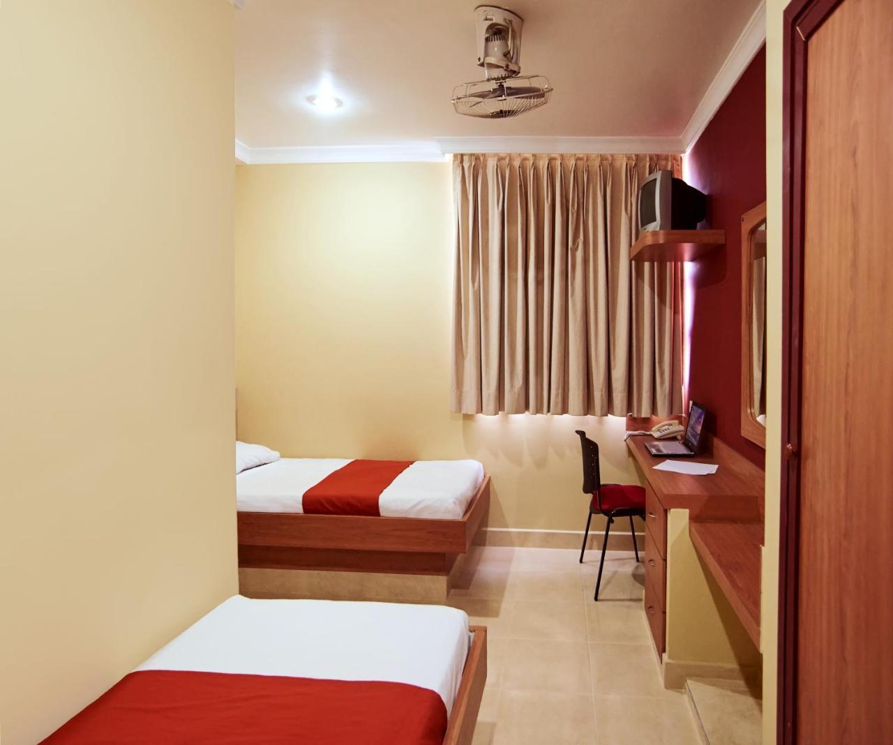 Mar Hotel Кукута Экстерьер фото